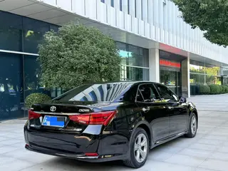 Toyota Crown 2017 2.0T Version sportive extérieur photo 4 Toyota Crown 2017 2.0T Version sportive extérieur photo 4