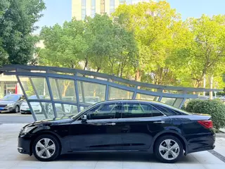 Toyota Crown 2017 2.0T Version sportive extérieur photo 7 Toyota Crown 2017 2.0T Version sportive extérieur photo 7