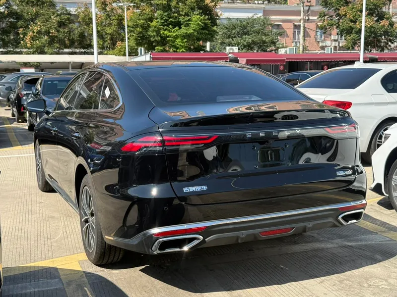 Geely Emgrand 2026 5th Gen 1.5T DCT Flagship exterior photo 5 Geely Emgrand 2026 5th Gen 1.5T DCT Flagship exterior photo 5