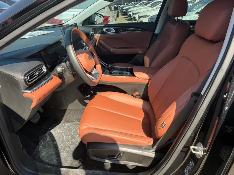 Geely Emgrand 2026 5th Gen 1.5T DCT Flagship exterior photo 7 Geely Emgrand 2026 5th Gen 1.5T DCT Flagship exterior photo 7