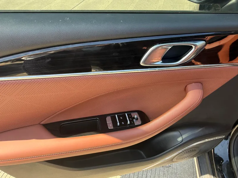 Geely Emgrand 2026 5th Gen 1.5T DCT Flagship interior photo 8 Geely Emgrand 2026 5th Gen 1.5T DCT Flagship interior photo 8