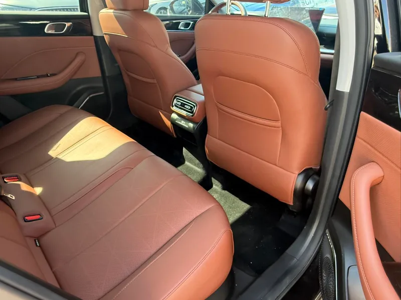 Geely Emgrand 2026 5th Gen 1.5T DCT Flagship interior photo 14 Geely Emgrand 2026 5th Gen 1.5T DCT Flagship interior photo 14