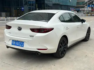 Mazda Mazda3 Axela 2023 2.0L Versión de calidad automática exterior foto 5 Mazda Mazda3 Axela 2023 2.0L Versión de calidad automática exterior foto 5
