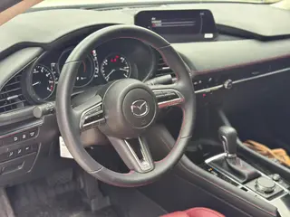 Mazda Mazda3 Axela 2023 2.0L Versión de calidad automática interior foto 8 Mazda Mazda3 Axela 2023 2.0L Versión de calidad automática interior foto 8
