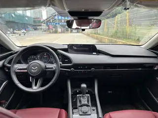 Mazda Mazda3 Axela 2023 2.0L Versión de calidad automática interior foto 10 Mazda Mazda3 Axela 2023 2.0L Versión de calidad automática interior foto 10