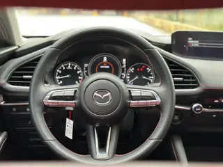 Mazda Mazda3 Axela 2023 2.0L Versión de calidad automática interior foto 13 Mazda Mazda3 Axela 2023 2.0L Versión de calidad automática interior foto 13