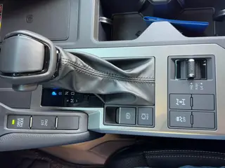 Toyota Prado 2026 2.4T Dual Power All-powerful TX version 5 seat interior photo 18 Toyota Prado 2026 2.4T Dual Power All-powerful TX version 5 seat interior photo 18