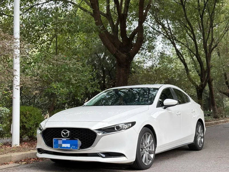 Mazda Mazda3 Axela 2022 2.0L Automatic quality dazzle version exterior photo 1 Mazda Mazda3 Axela 2022 2.0L Automatic quality dazzle version exterior photo 1