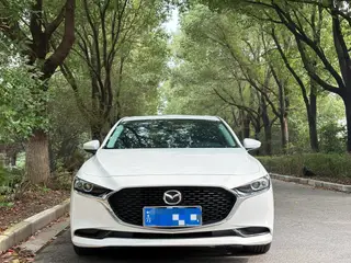 Mazda Mazda3 Axela 2022 2.0L Automatic quality dazzle version exterior photo 2 Mazda Mazda3 Axela 2022 2.0L Automatic quality dazzle version exterior photo 2