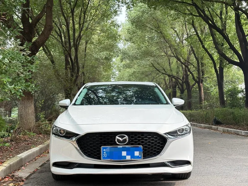 Mazda Mazda3 Axela 2022 2.0L Automatic quality dazzle version exterior photo 2 Mazda Mazda3 Axela 2022 2.0L Automatic quality dazzle version exterior photo 2