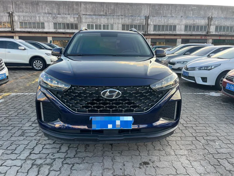 Hyundai ix35 2021 2.0L Automatic two-wheel drive leading version GLS exterior photo 2 Hyundai ix35 2021 2.0L Automatic two-wheel drive leading version GLS exterior photo 2