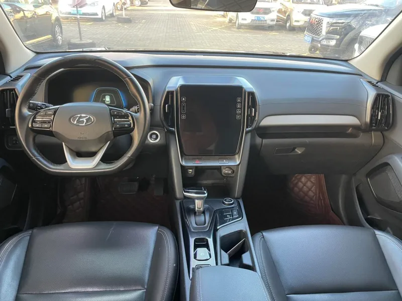 Hyundai ix35 2021 2.0L Automatic two-wheel drive leading version GLS interior photo 6 Hyundai ix35 2021 2.0L Automatic two-wheel drive leading version GLS interior photo 6