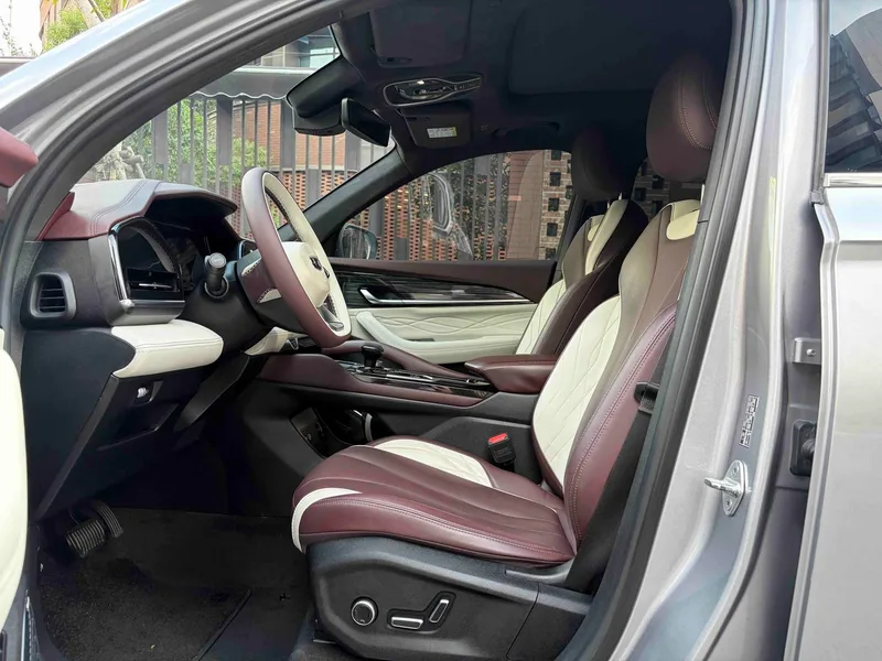Geely Monjaro 2021 2.0TD DCT EVO Two-drive flagship type exterior photo 7 Geely Monjaro 2021 2.0TD DCT EVO Two-drive flagship type exterior photo 7