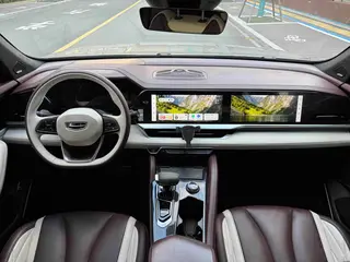 Geely Monjaro 2021 2.0TD DCT EVO Two-drive flagship type interior photo 12 Geely Monjaro 2021 2.0TD DCT EVO Two-drive flagship type interior photo 12