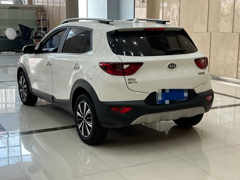 Kia Stonic 2019 1.4L Automatic Sports Edition Country VI exterior photo 6 Kia Stonic 2019 1.4L Automatic Sports Edition Country VI exterior photo 6