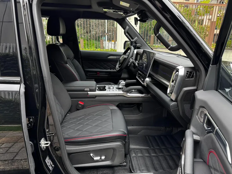 Jetour T2 2026 Horse Edition 2.0TD XWD Time travel interior photo 12 Jetour T2 2026 Horse Edition 2.0TD XWD Time travel interior photo 12