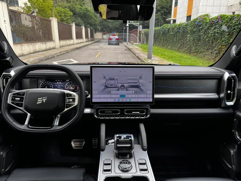 Jetour T2 2026 Horse Edition 2.0TD XWD Time travel interior photo 15 Jetour T2 2026 Horse Edition 2.0TD XWD Time travel interior photo 15