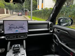Jetour T2 2026 Horse Edition 2.0TD XWD Time travel interior photo 17 Jetour T2 2026 Horse Edition 2.0TD XWD Time travel interior photo 17