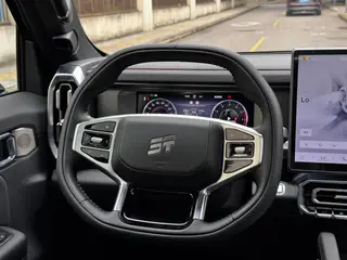 Jetour T2 2026 Horse Edition 2.0TD XWD Time travel interior photo 18 Jetour T2 2026 Horse Edition 2.0TD XWD Time travel interior photo 18