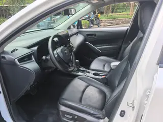 Toyota Corolla Cross 2023 2.0L Intelligent electric hybrid double engine Pioneer Edition interior photo 11 Toyota Corolla Cross 2023 2.0L Intelligent electric hybrid double engine Pioneer Edition interior photo 11