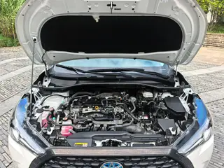 Toyota Corolla Cross 2023 2.0L Intelligent electric hybrid double engine Pioneer Edition interior photo 19 Toyota Corolla Cross 2023 2.0L Intelligent electric hybrid double engine Pioneer Edition interior photo 19