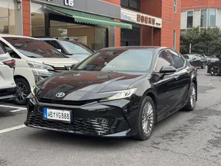 Toyota Camry 2024 2.0G Premium Edition