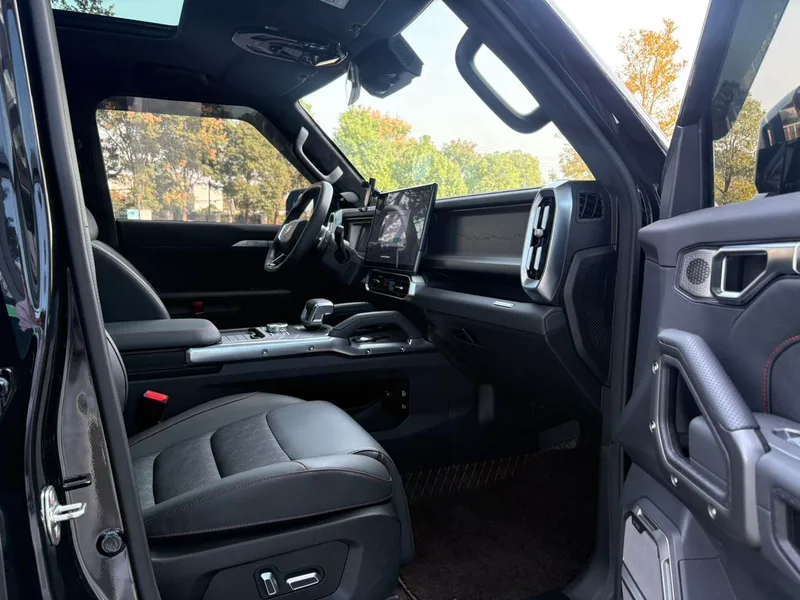 Jetour T2 2023 2.0TD Four-wheel drive Time travel PRO+ interior photo 6 Jetour T2 2023 2.0TD Four-wheel drive Time travel PRO+ interior photo 6