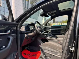 Geely Monjaro 2024 2.0TD High-power automatic two-wheel drive skyline version exterior photo 9 Geely Monjaro 2024 2.0TD High-power automatic two-wheel drive skyline version exterior photo 9