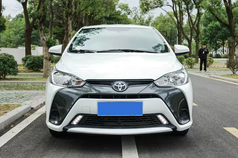 Toyota Yaris L 2021 1.5L CVT Version leader extérieur photo 5