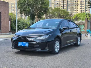 Toyota Corolla 2019 1.2T S-CVT GL-i Элитная версия