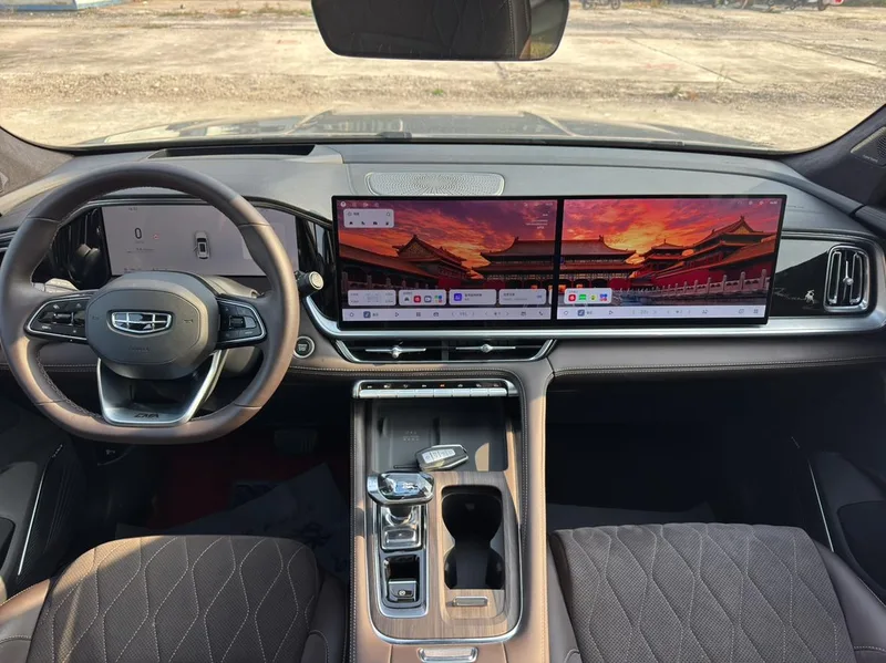 Geely Monjaro 2026 2.0TD High-power automatic four-wheel drive oriental obsidian full moon version exterior photo 6 Geely Monjaro 2026 2.0TD High-power automatic four-wheel drive oriental obsidian full moon version exterior photo 6