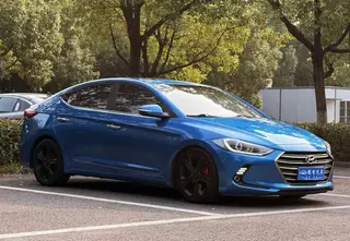 Hyundai Elantra Lingdong 2018 1.4T Double embrayage et éblouissement Type de vitalité extérieur photo 3