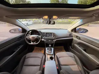 Hyundai Elantra Lingdong 2018 1.4T Double embrayage et éblouissement Type de vitalité intérieur photo 12