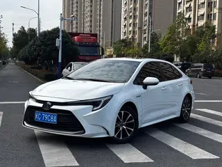 Toyota Levin 2023 Doble motor 1.8L Edición de lujo