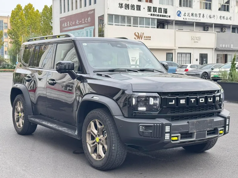 Jetour T2 2023 2.0TD Four-wheel drive Conquer PRO exterior photo 2 Jetour T2 2023 2.0TD Four-wheel drive Conquer PRO exterior photo 2