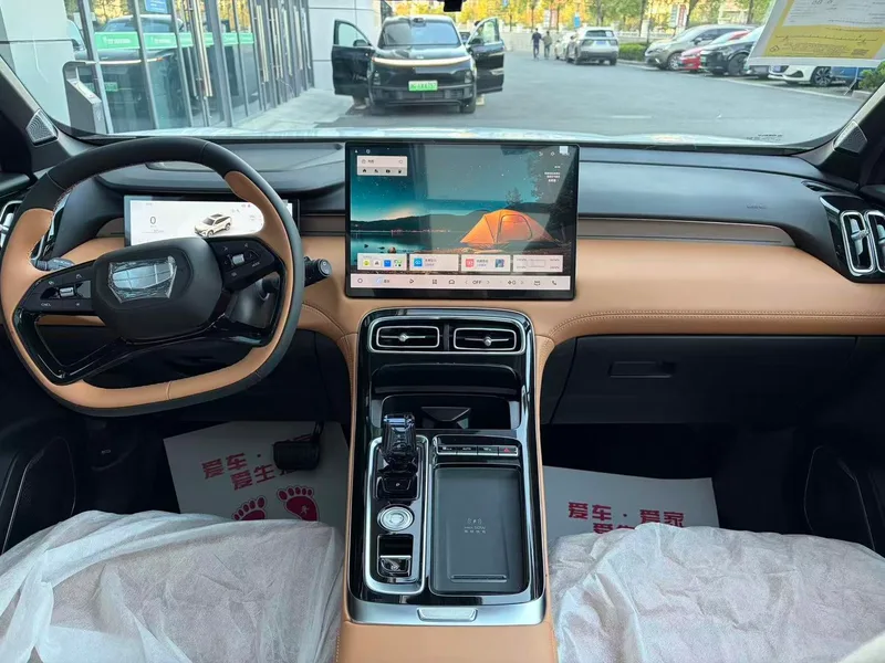 Geely Boyue L 2025 Cuarta generación 1.5TD DCT Río de montaña interior foto 11 Geely Boyue L 2025 Cuarta generación 1.5TD DCT Río de montaña interior foto 11