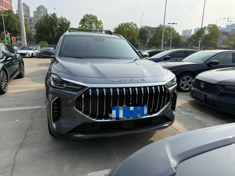 Jetour X70 PLUS 2025 Champion Edition 1.5T DCT Champion PRO 7 seat exterior photo 3 Jetour X70 PLUS 2025 Champion Edition 1.5T DCT Champion PRO 7 seat exterior photo 3