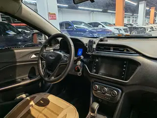 Chery Tiggo 3x 2020 Versión de calidad 1.5L CVT Edición de lujo interior foto 9 Chery Tiggo 3x 2020 Versión de calidad 1.5L CVT Edición de lujo interior foto 9