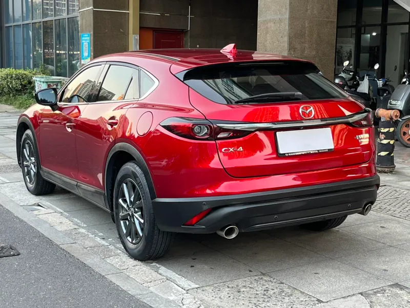 Mazda CX-4 2021 2.0L Versión de exploración del cielo azul con tracción en dos ruedas exterior foto 4 Mazda CX-4 2021 2.0L Versión de exploración del cielo azul con tracción en dos ruedas exterior foto 4