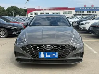 Hyundai Sonata 2020 270TGDi GL DCT Versión líder exterior foto 2 Hyundai Sonata 2020 270TGDi GL DCT Versión líder exterior foto 2