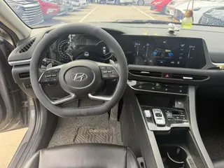 Hyundai Sonata 2020 270TGDi GL DCT Versión líder exterior foto 5 Hyundai Sonata 2020 270TGDi GL DCT Versión líder exterior foto 5
