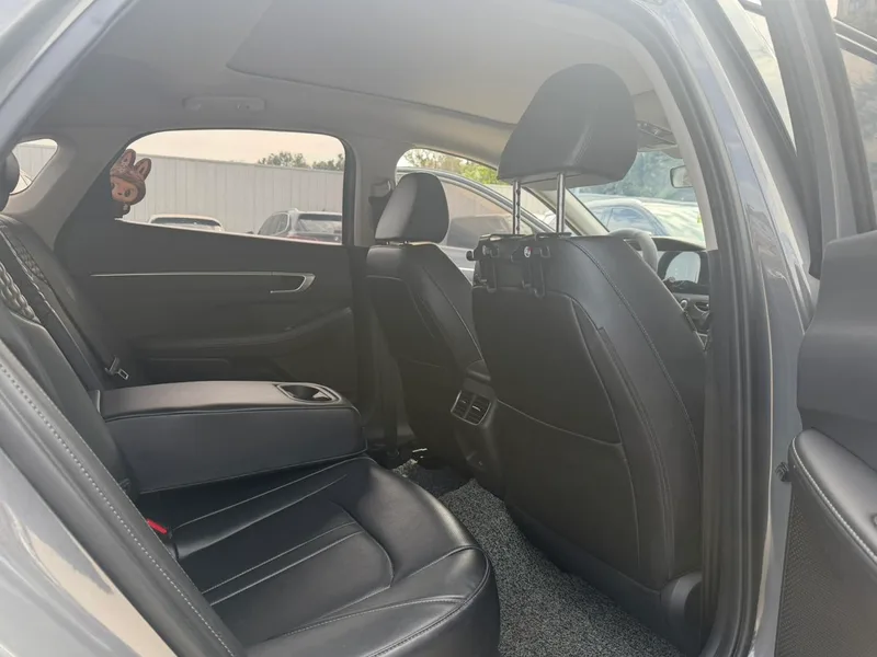Hyundai Sonata 2020 270TGDi GL DCT Versión líder interior foto 8 Hyundai Sonata 2020 270TGDi GL DCT Versión líder interior foto 8