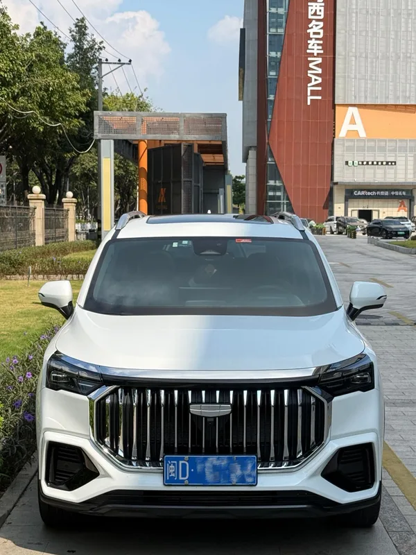 Geely Okavango L 2024 2.0TD DCT Modelo insignia exterior foto 2 Geely Okavango L 2024 2.0TD DCT Modelo insignia exterior foto 2