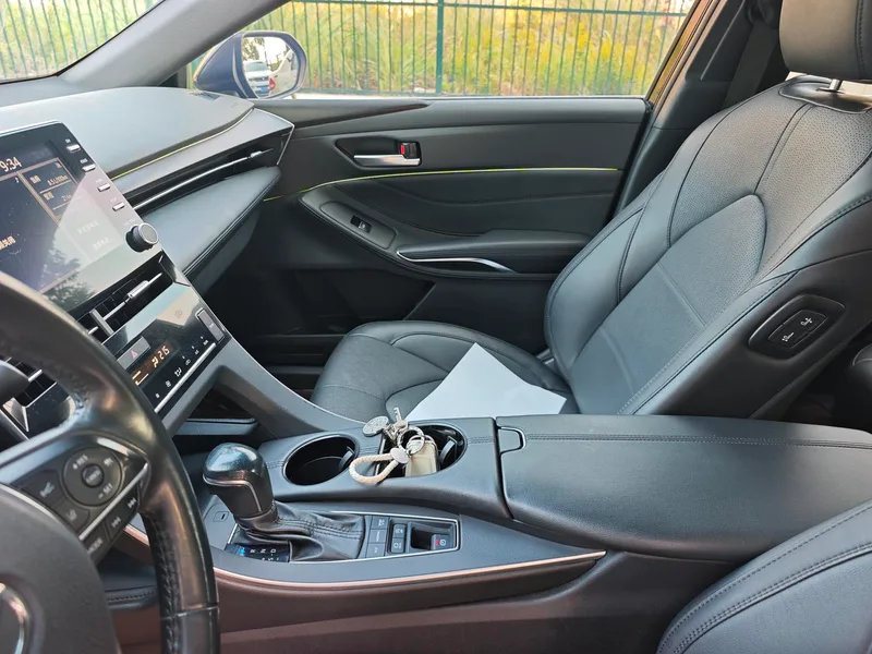 Toyota Avalon 2021 2.5L Edición de lujo interior foto 11 Toyota Avalon 2021 2.5L Edición de lujo interior foto 11