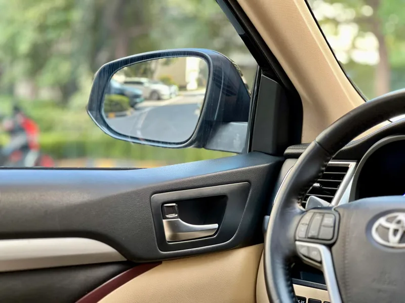 Toyota Highlander 2015 2.0T Edición de lujo con tracción en las cuatro ruedas 7 Asiento exterior foto 7 Toyota Highlander 2015 2.0T Edición de lujo con tracción en las cuatro ruedas 7 Asiento exterior foto 7