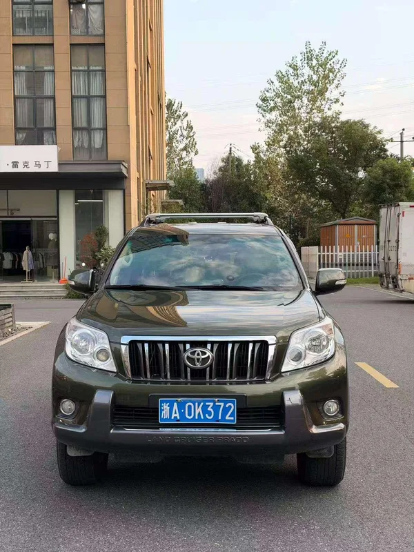 Toyota Prado 2010 4.0L Automático TX-L exterior foto 2 Toyota Prado 2010 4.0L Automático TX-L exterior foto 2