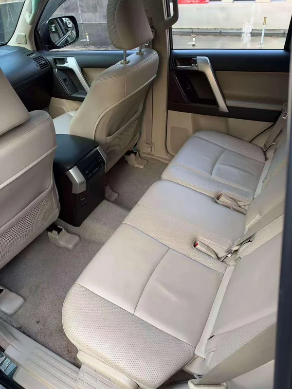 Toyota Prado 2010 4.0L Automático TX-L exterior foto 6 Toyota Prado 2010 4.0L Automático TX-L exterior foto 6