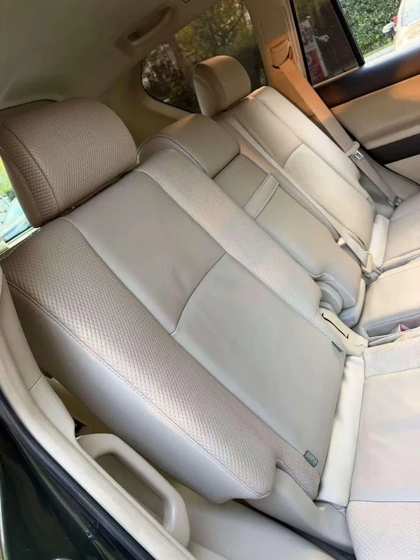 Toyota Prado 2010 4.0L Automático TX-L interior foto 10 Toyota Prado 2010 4.0L Automático TX-L interior foto 10