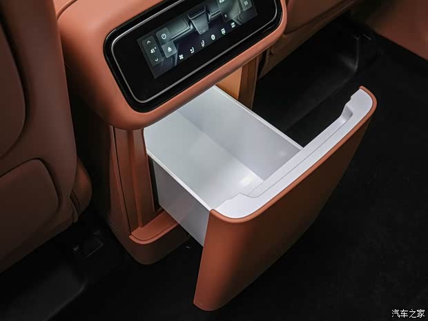 Полностью электрическая версия. Изображение