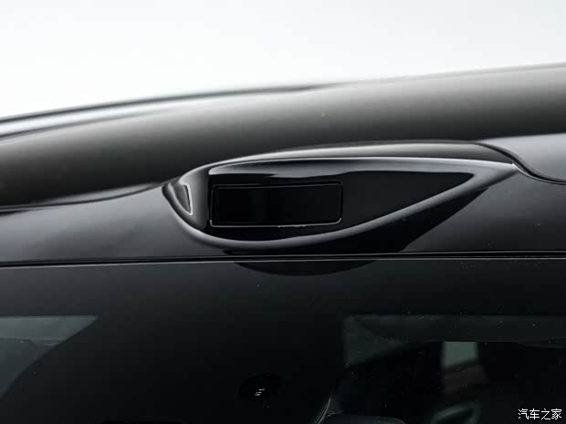 Полностью электрическая версия. Изображение